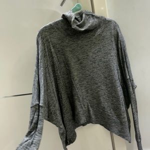 ZARA CROPPED SWEATER